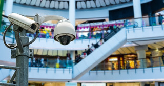 Установка видеонаблюдения в торговом центре в Лесне в октябре